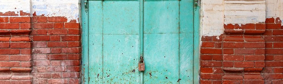 How to Spot the Early Signs of Door Failure